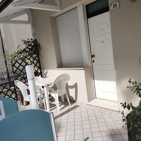 Hotel Cavalli Cattolica Buitenkant foto