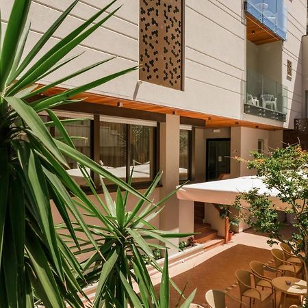 Hotel Cavalli Cattolica Buitenkant foto
