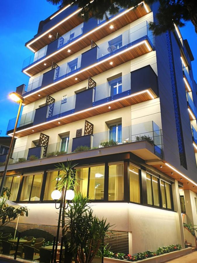 Hotel Cavalli Cattolica Buitenkant foto