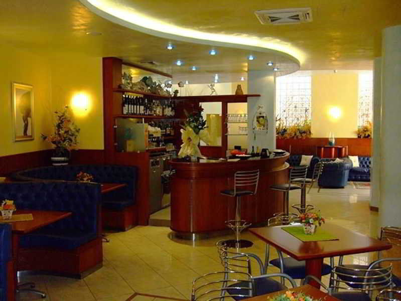 Hotel Cavalli Cattolica Buitenkant foto